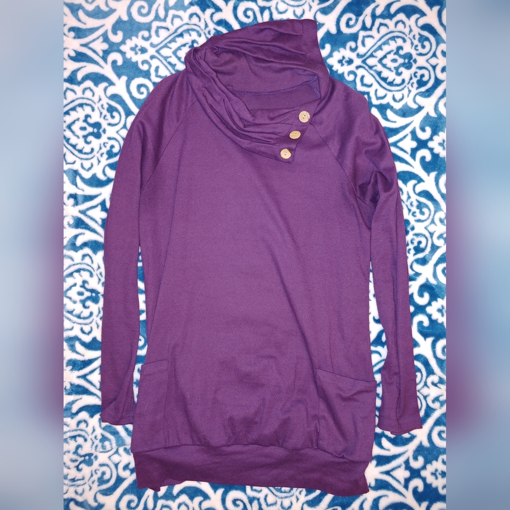 Unknown Brand. Purple slouchy turtleneck. Unknown size-no tag. Looks like a Med.
